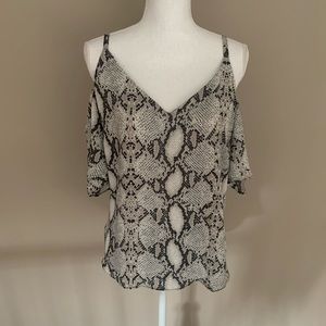 Off Shoulder Snakeskin Pattern Top